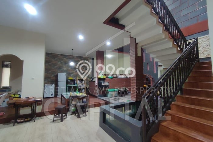 Rumah Elit LB 380m2 Siap Pakai Desain Elegan di Bandung Kota, Bandung Rumah Elit LB 380m2 Siap Pakai Desain Elegan di Bandung Kota, Bandung