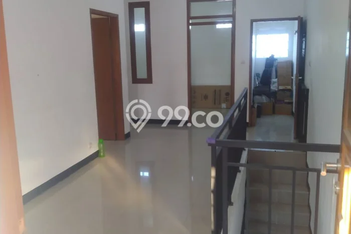 Disewakan! Rumah 4 Kamar Tidur &
2 Kamar Mandi di Kopo, Bandung Disewakan! Rumah 4 Kamar Tidur &
2 Kamar Mandi di Kopo, Bandung