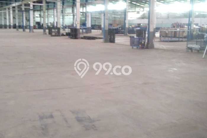 Gudang Disewa di Bandung dengan LB 7000m2 Area Komersial Ramai Gudang Disewa di Bandung dengan LB 7000m2 Area Komersial Ramai