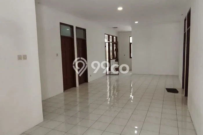 Jual Rumah Eksklusif 5 KT di Tegalega, Bandung Jual Rumah Eksklusif 5 KT di Tegalega, Bandung