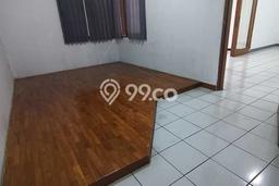 Disewakan! Rumah 3 Kamar Tidur &
2 Kamar Mandi di Kopo, Bandung Disewakan! Rumah 3 Kamar Tidur &
2 Kamar Mandi di Kopo, Bandung