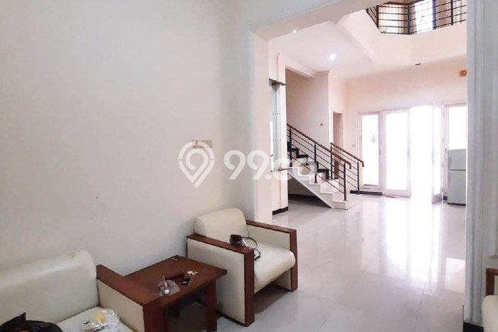 Hunian Mewah Siap Huni LT 200m2 di Mulyorejo, Surabaya Hunian Mewah Siap Huni LT 200m2 di Mulyorejo, Surabaya