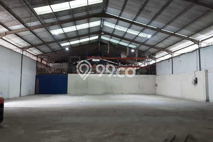 Gudang Disewa di Bekasi dengan LB 360m2 Area Komersial Ramai Gudang Disewa di Bekasi dengan LB 360m2 Area Komersial Ramai