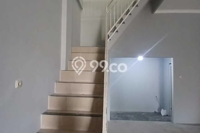 Ruko disewakan lokasi strategis Ciracas Jakarta Timur 132m2 Ruko disewakan lokasi strategis Ciracas Jakarta Timur 132m2