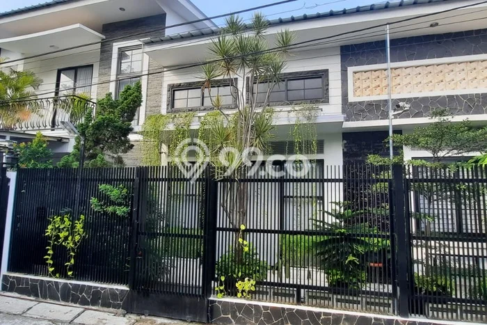For Sale! Luxury House LT 170m2 Desain Modern di Bambu Apus For Sale! Luxury House LT 170m2 Desain Modern di Bambu Apus