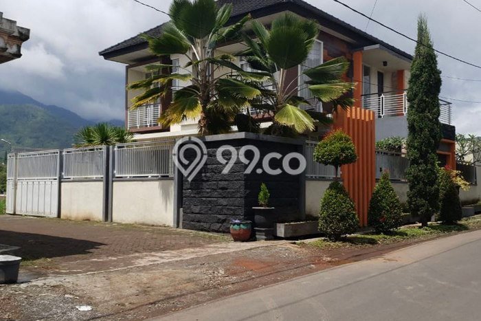 For Sale Vila di , Area 273m2m², Lokasi Premium For Sale Vila di , Area 273m2m², Lokasi Premium