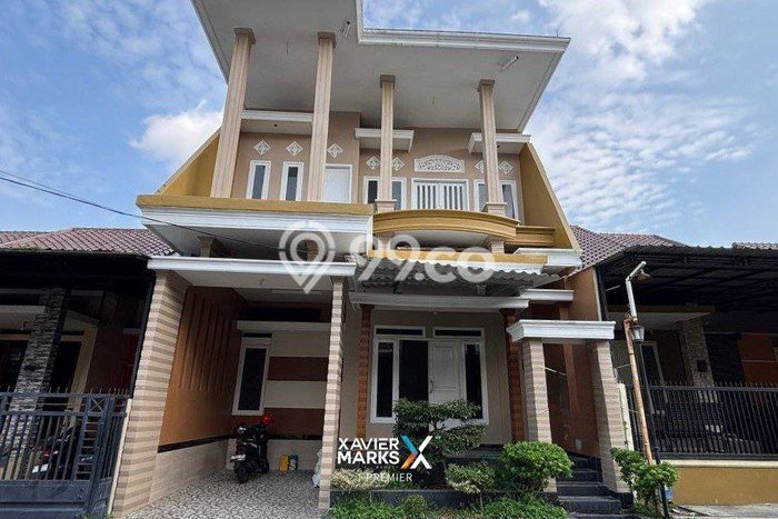 Rumah Strategis Modern Lb 200m2 di Blimbing, Malang Rumah Strategis Modern Lb 200m2 di Blimbing, Malang