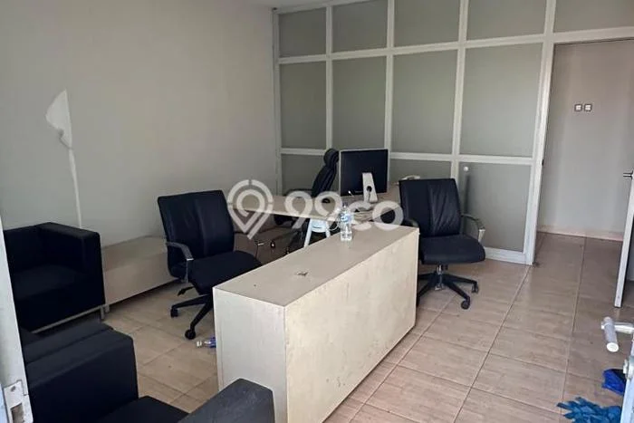 Lokasi Strategis! Dijual Ruko Bisnis di Tangerang, Tangerang Kondisi Bagus Lokasi Strategis! Dijual Ruko Bisnis di Tangerang, Tangerang Kondisi Bagus