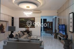 Rumah Mewah LB 460m2 Siap Pakai Desain Elegan di Taman Meruya, Jakarta Barat Rumah Mewah LB 460m2 Siap Pakai Desain Elegan di Taman Meruya, Jakarta Barat