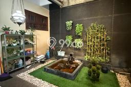 Hunian Mewah LB 500m2 Siap Pakai Desain Elegan di Tanjung Barat, Jakarta Selatan Hunian Mewah LB 500m2 Siap Pakai Desain Elegan di Tanjung Barat, Jakarta Selatan