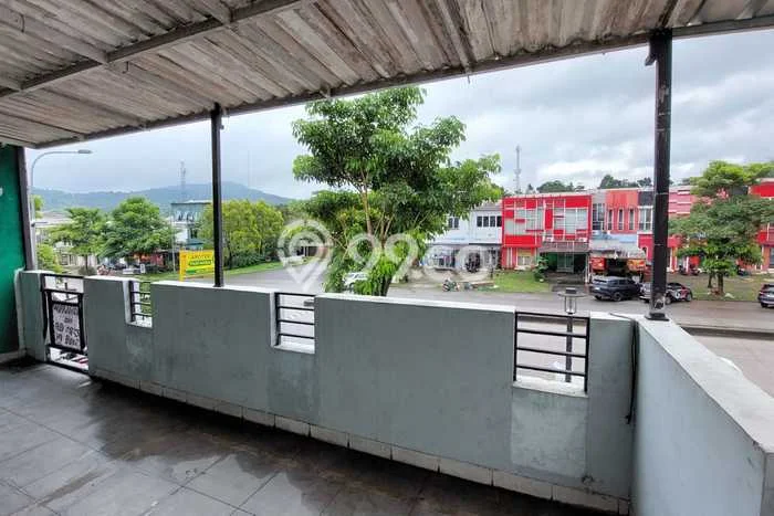 Ruko disewakan lokasi strategis Babakan Madang Bogor 183m2 Ruko disewakan lokasi strategis Babakan Madang Bogor 183m2