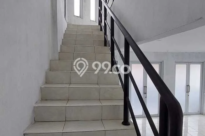 Ruko disewakan lokasi strategis Babakan Madang Bogor 183m2 Ruko disewakan lokasi strategis Babakan Madang Bogor 183m2