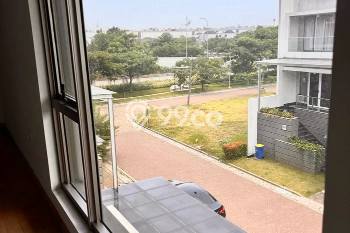 Rumah Elit Modern Tanpa Renovasi di Golf Island Jakarta Utara Rumah Elit Modern Tanpa Renovasi di Golf Island Jakarta Utara