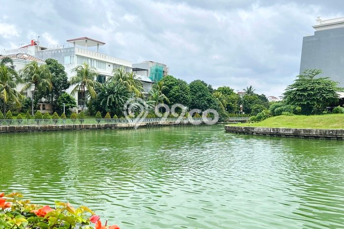 Rumah Elit Modern Tanpa Renovasi di Pantai Indah Kapuk Jakarta Utara Rumah Elit Modern Tanpa Renovasi di Pantai Indah Kapuk Jakarta Utara