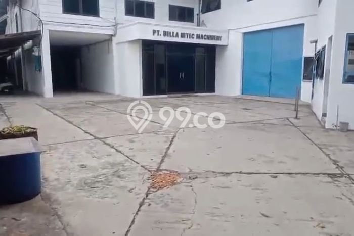 Unit Gudang Disewakan di Batu Ceper di Area Ramai & Strategis Unit Gudang Disewakan di Batu Ceper di Area Ramai & Strategis