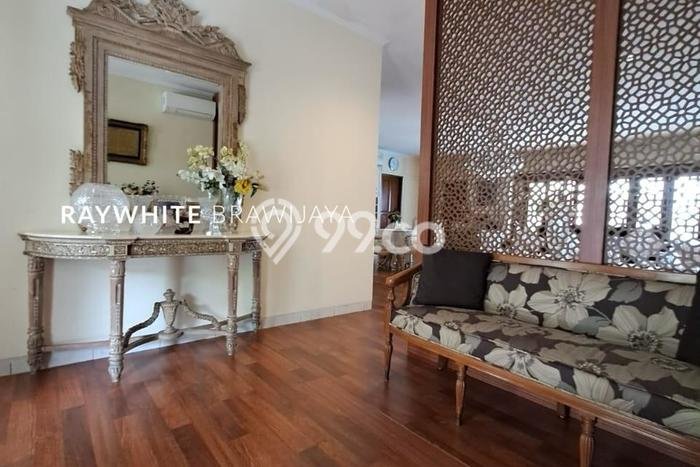 Rumah 3 Kamar Lengkap Dikontrakkan di Kebayoran Baru Harga Kompetitif Rumah 3 Kamar Lengkap Dikontrakkan di Kebayoran Baru Harga Kompetitif