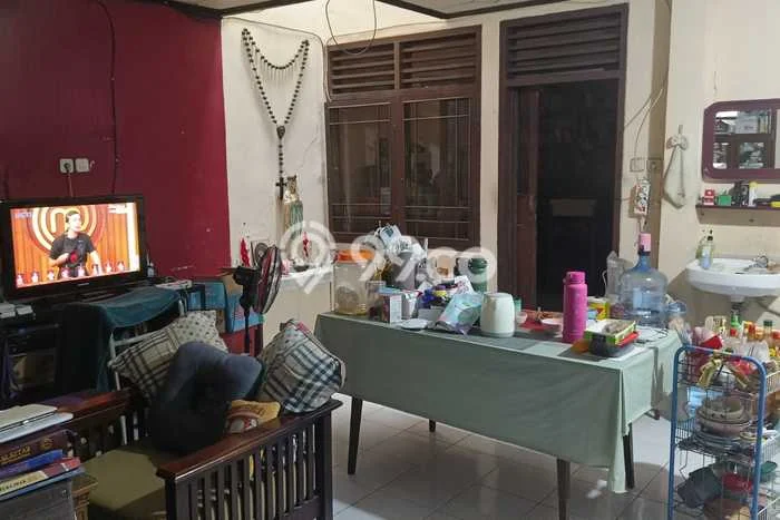 For Sale Rumah 3 Kamar Lokasi Strategis Nyaman dan Strategis di Kelapa Gading For Sale Rumah 3 Kamar Lokasi Strategis Nyaman dan Strategis di Kelapa Gading