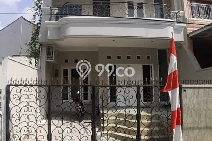 Hunian Cantik Modern Lb 105m2 di Kelapa Gading, Jakarta Utara Hunian Cantik Modern Lb 105m2 di Kelapa Gading, Jakarta Utara