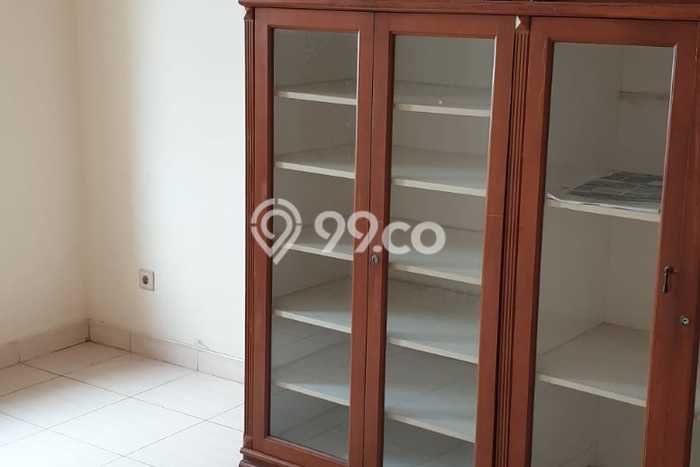Rumah Disewakan Bekasi LT 220m2 LB 180m2 Area Bekasi Rumah Disewakan Bekasi LT 220m2 LB 180m2 Area Bekasi