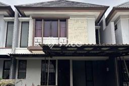 Disewakan! Rumah 3 Kamar Tidur &
3 Kamar Mandi di BSD, Tangerang Disewakan! Rumah 3 Kamar Tidur &
3 Kamar Mandi di BSD, Tangerang