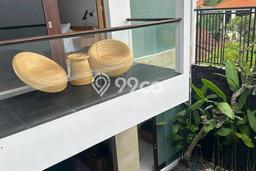 Vila Terawat Kawasan , Luas 143m2m², Lingkungan Tenang dan nyaman Vila Terawat Kawasan , Luas 143m2m², Lingkungan Tenang dan nyaman