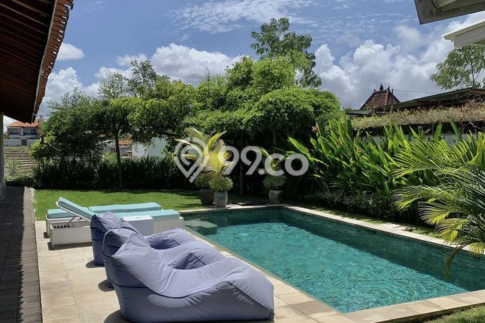 FOR SALE! Vila Kawasan , Area 450m2m², Akses ke Pusat Kota FOR SALE! Vila Kawasan , Area 450m2m², Akses ke Pusat Kota