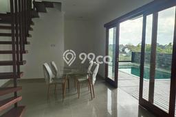 Vila Kawasan , Area 200m2m², Akses ke beragam keperluan Vila Kawasan , Area 200m2m², Akses ke beragam keperluan