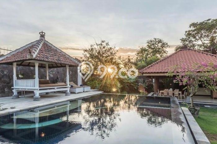 Vila Terawat di , Dimensi 1000m2m², Posisi Strategis dengan akses mudah Vila Terawat di , Dimensi 1000m2m², Posisi Strategis dengan akses mudah