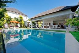 Vila Premium Kawasan , Luas 800m2m², Akses Badung, Badung Vila Premium Kawasan , Luas 800m2m², Akses Badung, Badung