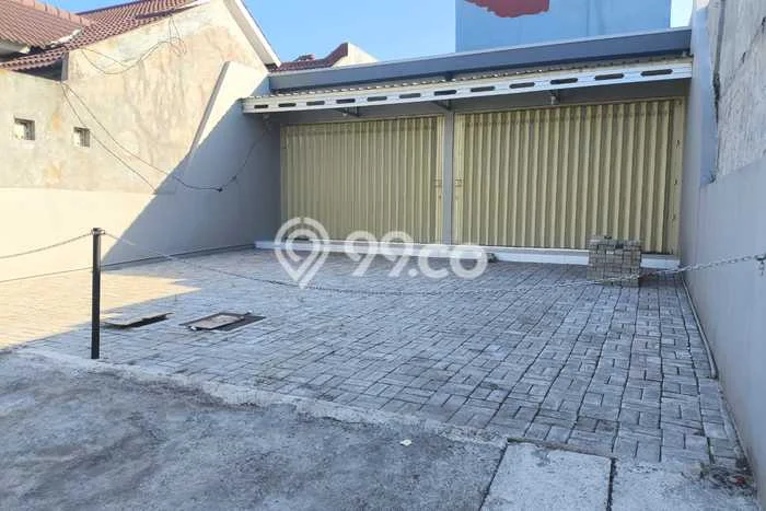 FOR RENT! Ruko di Keputih Cocok untuk Bisnis 135m2 FOR RENT! Ruko di Keputih Cocok untuk Bisnis 135m2