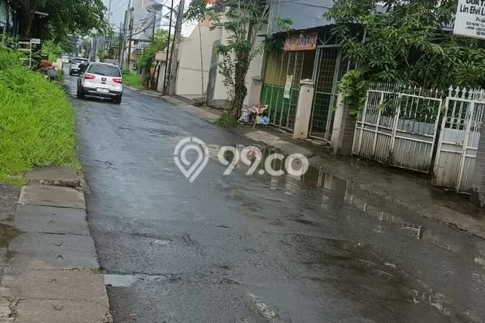 Tanah Disewakan Lokasi Surabaya Seluas 200m2 Strategis dan Aman Tanah Disewakan Lokasi Surabaya Seluas 200m2 Strategis dan Aman