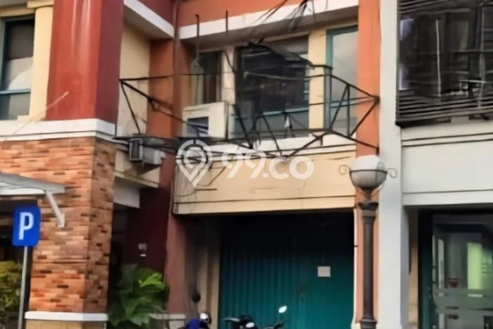 Ruko untuk Disewa di Pusat Surabaya Luas Bangunan 280m2 Ruko untuk Disewa di Pusat Surabaya Luas Bangunan 280m2