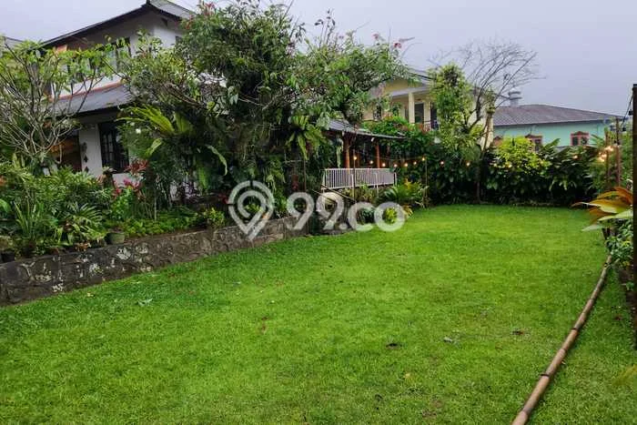 Vila Kawasan Cisarua, Area 1830m2m², Dekat dengan transportasi umum Vila Kawasan Cisarua, Area 1830m2m², Dekat dengan transportasi umum