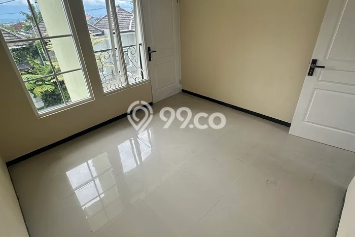 Rumah Modern 3 Kamar LT 72m2 di Batu Rumah Modern 3 Kamar LT 72m2 di Batu