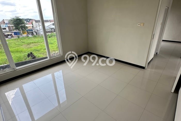 Rumah Strategis Minimalis Lb 143m2 di Lowokwaru, Malang Rumah Strategis Minimalis Lb 143m2 di Lowokwaru, Malang