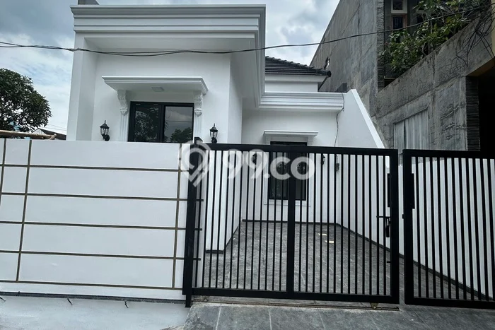 Rumah Minimalis 3 KT di Sawojajar Malang Semi Furnished Rumah Minimalis 3 KT di Sawojajar Malang Semi Furnished