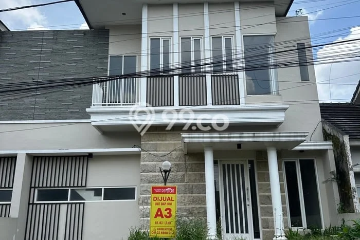Rumah Strategis Minimalis Lb 143m2 di Lowokwaru, Malang Rumah Strategis Minimalis Lb 143m2 di Lowokwaru, Malang