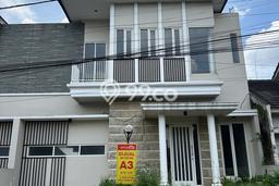 Rumah Strategis Minimalis Lb 143m2 di Lowokwaru, Malang Rumah Strategis Minimalis Lb 143m2 di Lowokwaru, Malang