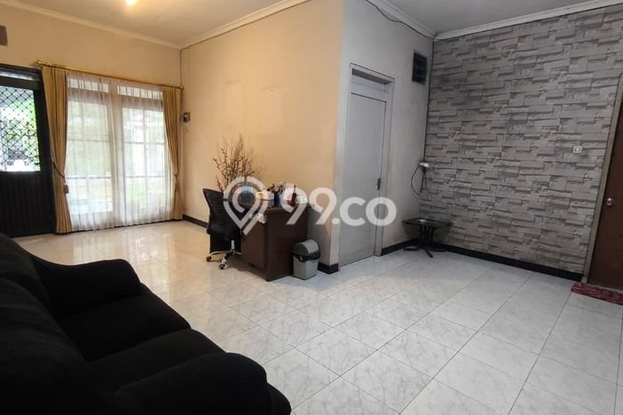 Hunian Cantik Modern Lb 165m2 di Waru, Sidoarjo Hunian Cantik Modern Lb 165m2 di Waru, Sidoarjo