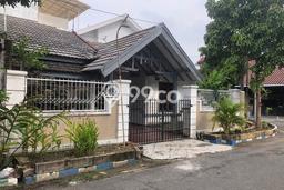 Jual Rumah Eksklusif 4 KT di Kedung Baruk, Surabaya Jual Rumah Eksklusif 4 KT di Kedung Baruk, Surabaya