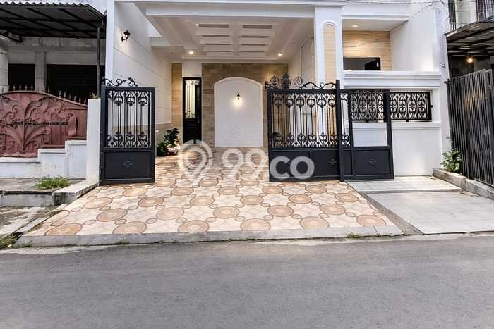 For Sale Rumah Mewah Exclusive di Mulyorejo, Surabaya For Sale Rumah Mewah Exclusive di Mulyorejo, Surabaya