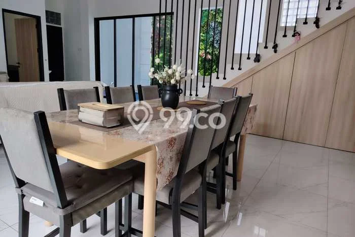 Hunian Mewah LB 450m2 Siap Pakai Desain Elegan di Bintaro, Tangerang Selatan Hunian Mewah LB 450m2 Siap Pakai Desain Elegan di Bintaro, Tangerang Selatan