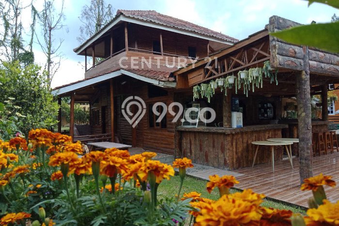 Hunian Mewah Siap Huni LT 1000m2 di Lembang, Bandung Barat Hunian Mewah Siap Huni LT 1000m2 di Lembang, Bandung Barat