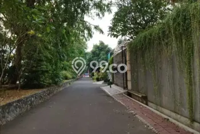 For Sale! Luxury House LT 270m2 Desain Modern di Puri Indah For Sale! Luxury House LT 270m2 Desain Modern di Puri Indah
