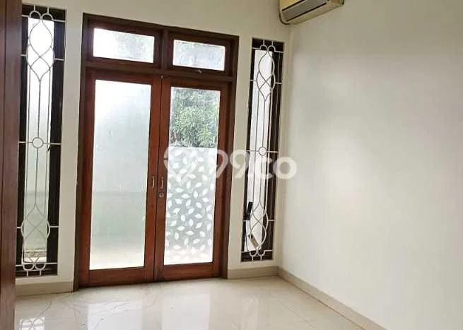 Disewakan! Rumah 3 Kamar Tidur &
3 Kamar Mandi di Cibubur, Depok Disewakan! Rumah 3 Kamar Tidur &
3 Kamar Mandi di Cibubur, Depok
