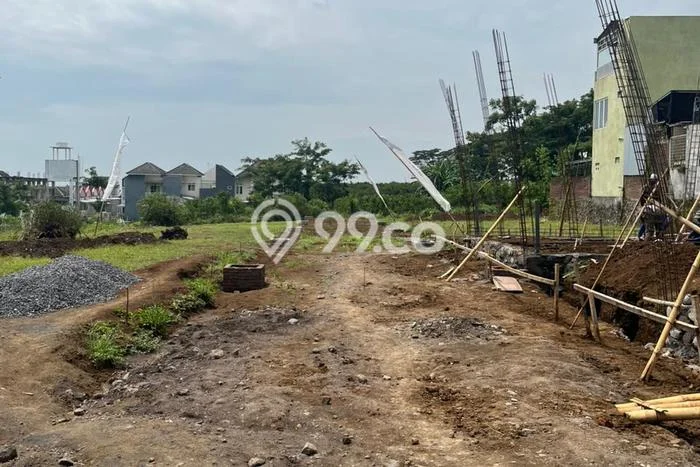 For Sale Hunian Rumah Terawat 10 KT di Malang Kota, Malang For Sale Hunian Rumah Terawat 10 KT di Malang Kota, Malang