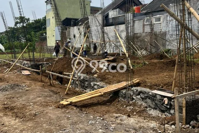 For Sale Hunian Rumah Terawat 10 KT di Malang Kota, Malang For Sale Hunian Rumah Terawat 10 KT di Malang Kota, Malang