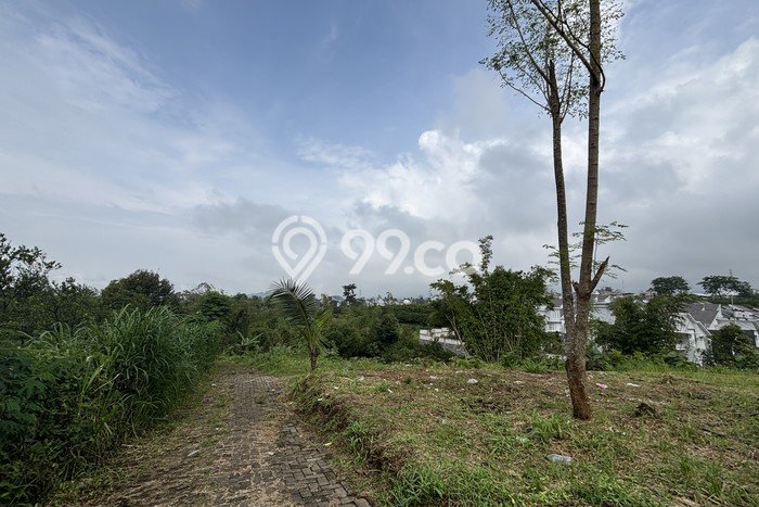 Lahan Dijual Lokasi Strategis di Malang dengan Luas 75m2 Lahan Dijual Lokasi Strategis di Malang dengan Luas 75m2