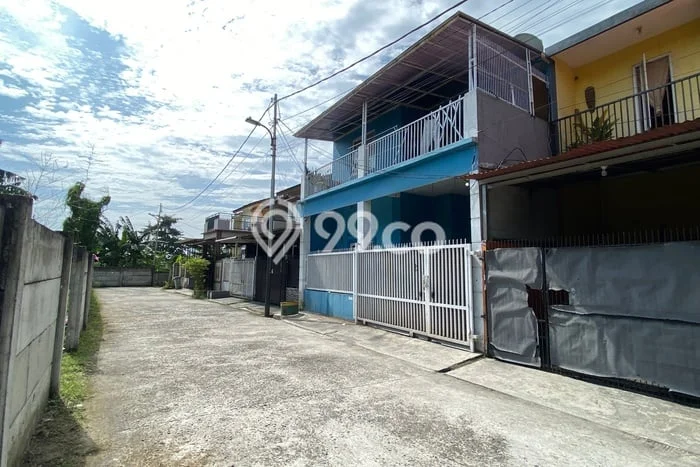 Rumah Modern 4 KT di Meruya Jakarta Barat Rumah Modern 4 KT di Meruya Jakarta Barat