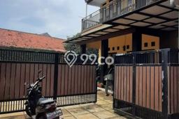 Rumah Strategis Modern Lb 200m2 di Pancoran Mas, Depok Rumah Strategis Modern Lb 200m2 di Pancoran Mas, Depok